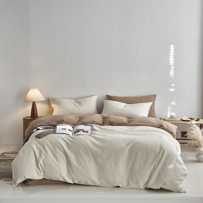 91家纺网 家纺一手货源 找家纺 2024新款全棉色织提花磨毛欧佩斯四件套-场景一 欧佩斯-奶杏