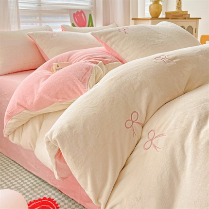 91家纺网 家纺一手货源 找家纺 （总）灰鲸 2025新款牛奶绒郁金香蝴蝶结满绣套四件套