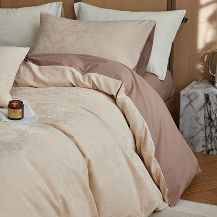 91家纺网 家纺一手货源 找家纺 2024新款提花大雁纹糯感全棉磨毛四件套（欧式茛苕纹） 茛苕纹-暖米咖