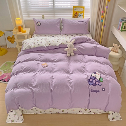 91家纺网 家纺一手货源 找家纺 一霖家纺 2024新款高克重云朵棉毛巾绣印＋绣小清新系列四件套 葡萄兔