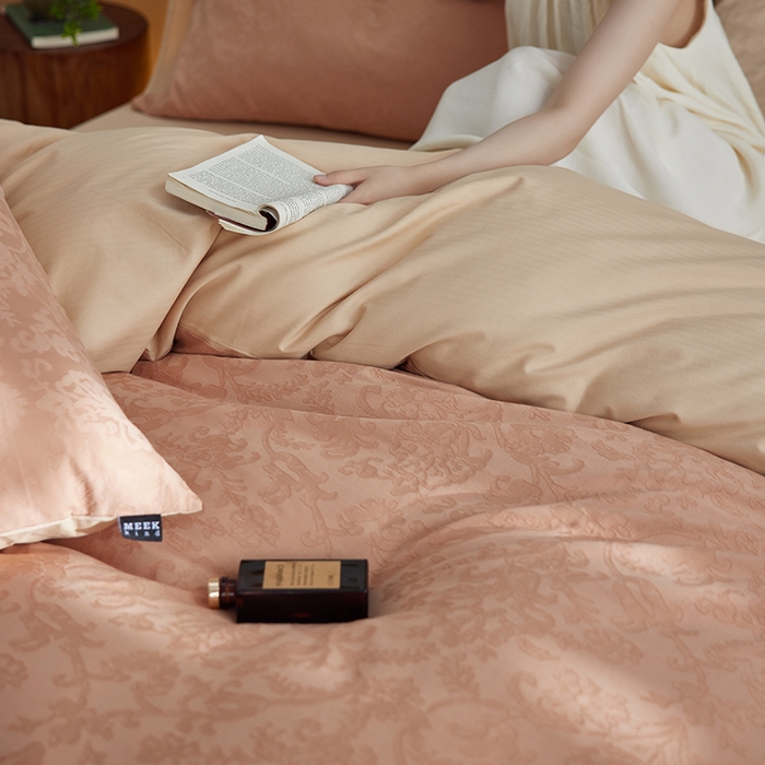 91家纺网 家纺一手货源 找家纺 2024新款提花大雁纹糯感全棉磨毛四件套（欧式茛苕纹） 茛苕纹-可可棕