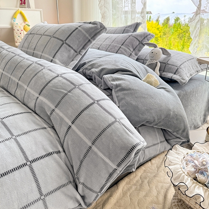 91家纺网 家纺一手货源 找家纺 丫丫家纺 2024新款加厚保暖牛奶绒印花四件套 光辉岁月