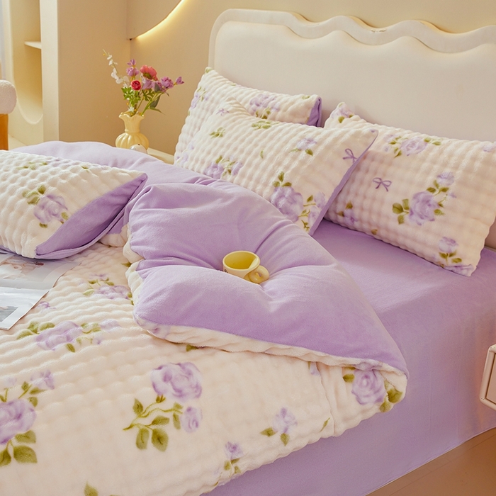 91家纺网 家纺一手货源 找家纺 巧格家纺 2025新款A类加厚泡泡牛奶绒印花工艺立体泡泡四件套（买家秀联系商家） 泡泡爱心-粉