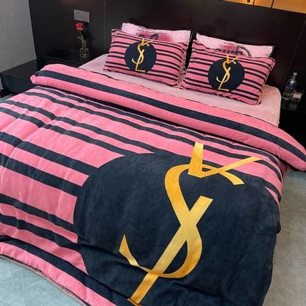 花沐家居 2024牛奶绒印花四件套条纹女孩