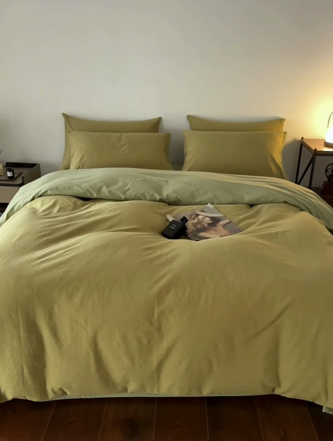 91家纺网 家纺一手货源 找家纺 2024新款全棉色织提花磨毛欧佩斯四件套-场景二 欧佩斯-松茶