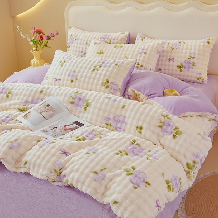 91家纺网 家纺一手货源 找家纺 巧格家纺 2025新款A类加厚泡泡牛奶绒印花工艺立体泡泡四件套（买家秀联系商家） 泡泡爱心-粉