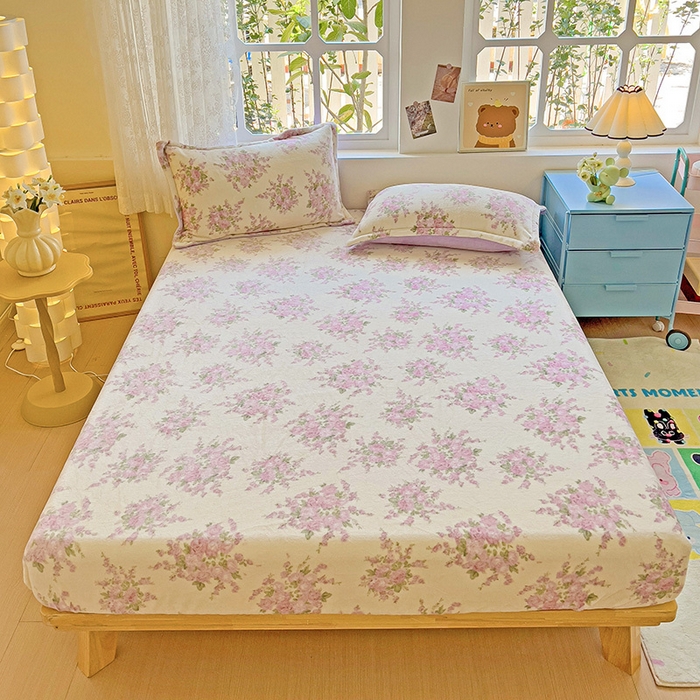 91家纺网 家纺一手货源 找家纺 卡普二店 2024新款牛奶绒印花单床笠 欧风花影