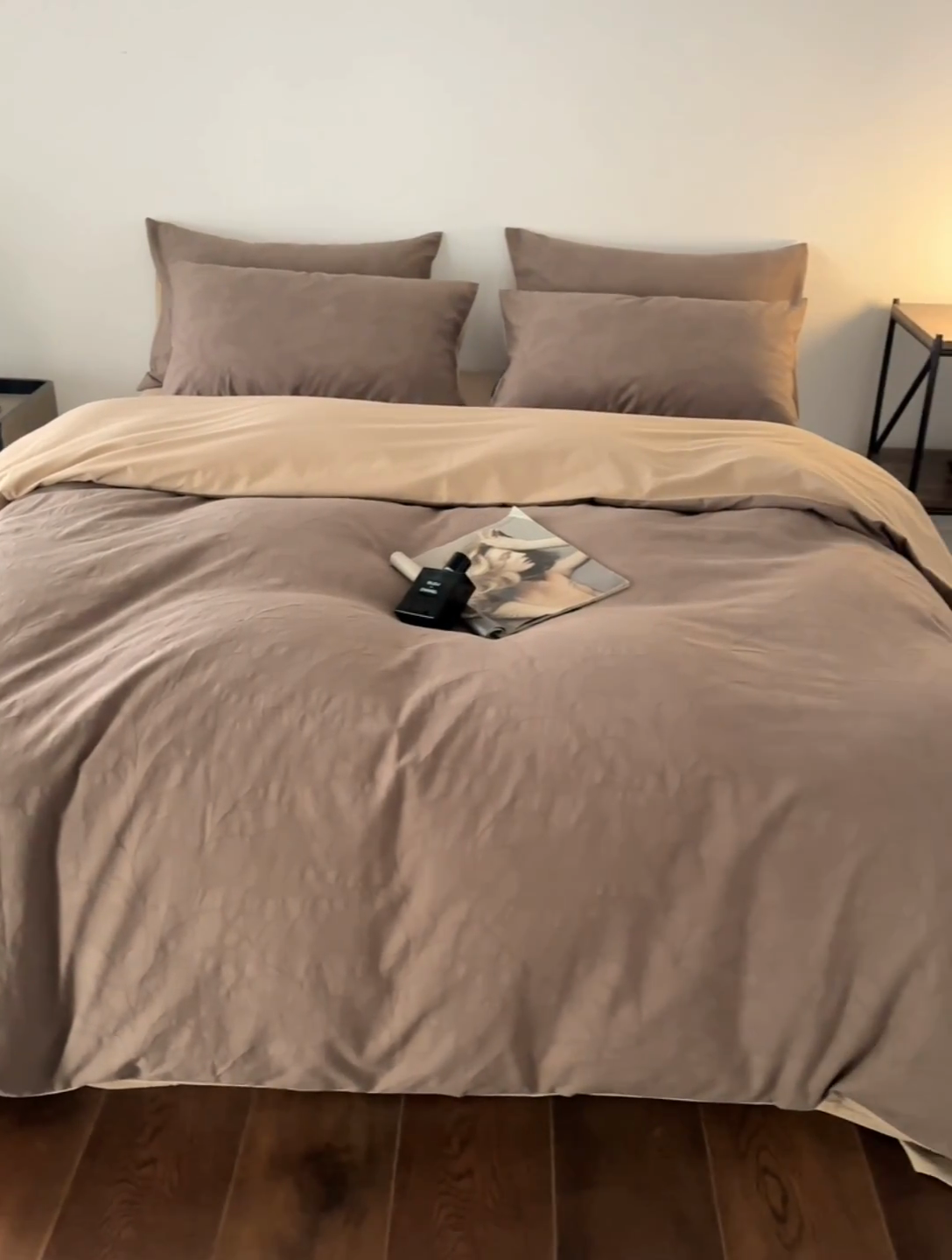 91家纺网 家纺一手货源 找家纺 2024新款全棉色织提花磨毛欧佩斯四件套-场景二 欧佩斯-香槟