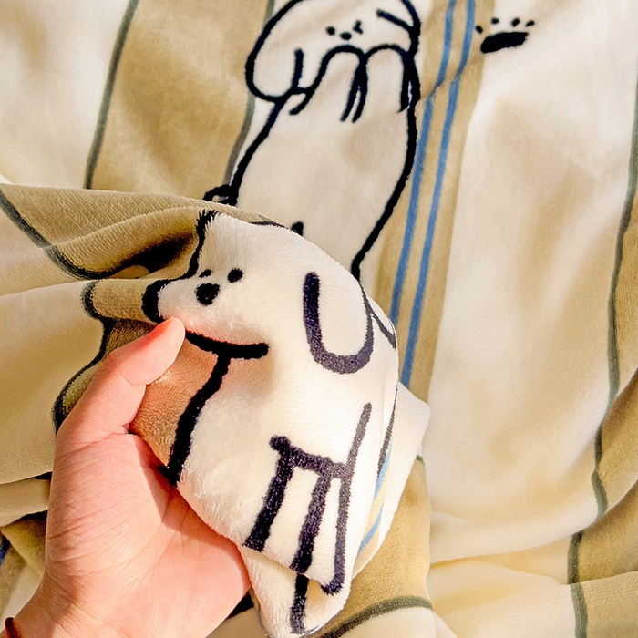 91家纺网 家纺一手货源 找家纺 卡普二店 2024新款牛奶绒印花单床单 呆萌狗狗