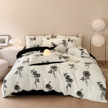 安哆啦家纺 2024新款ins风高克重兔毛绒四件套 黑玫瑰