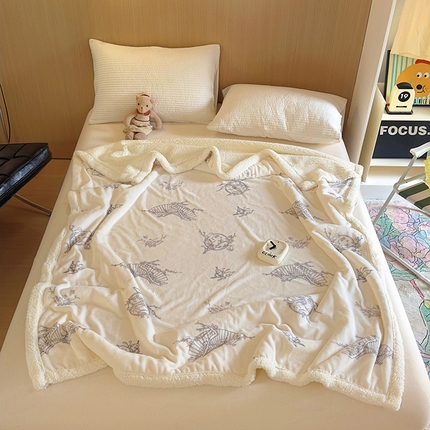 91家纺网 家纺一手货源 找家纺 山茶家纺 2024新款多功能羊羔绒双层大版牛奶绒盖毯 盖毯-中式团扇