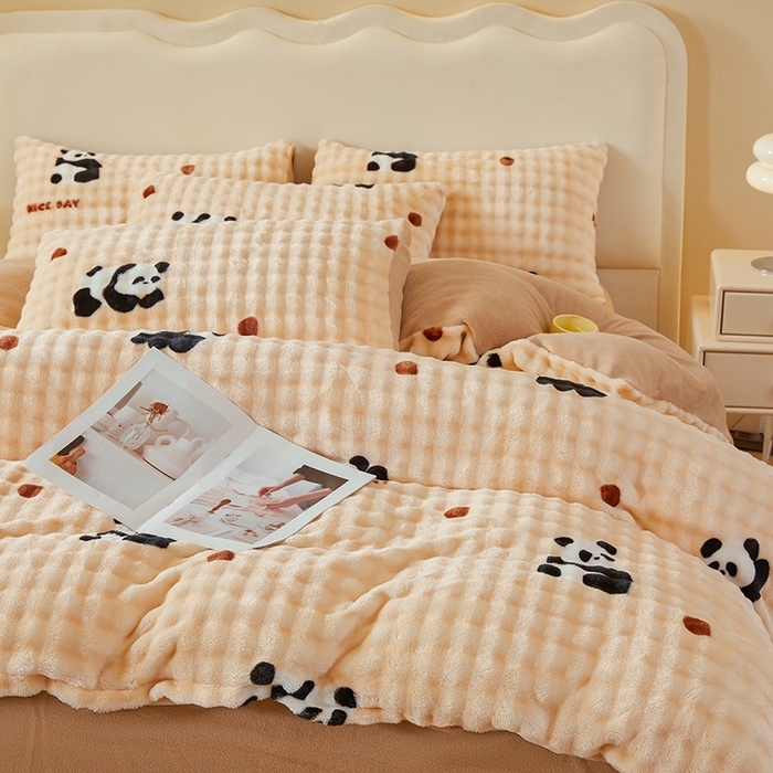 91家纺网 家纺一手货源 找家纺 巧格家纺 2025新款A类加厚泡泡牛奶绒印花工艺立体泡泡四件套（买家秀联系商家） 梦里繁花