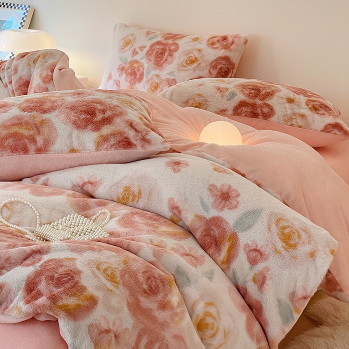 91家纺网 家纺一手货源 找家纺 安哆啦家纺 2024新款ins风高克重兔毛绒四件套 花海