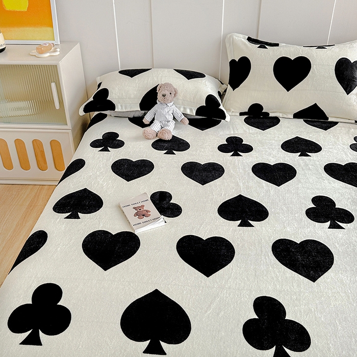 91家纺网 家纺一手货源 找家纺 卡普二店 2024新款牛奶绒印花单床单 慕斯