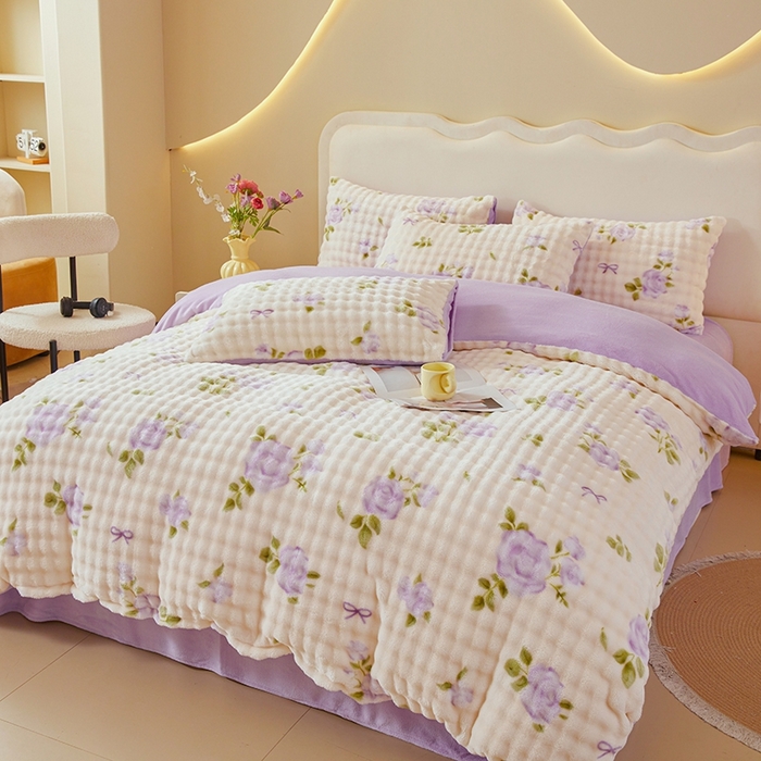 91家纺网 家纺一手货源 找家纺 巧格家纺 2025新款A类加厚泡泡牛奶绒印花工艺立体泡泡四件套（买家秀联系商家） 泡泡爱心-粉