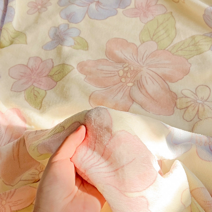 91家纺网 家纺一手货源 找家纺 卡普二店 2024新款牛奶绒印花单床单 花开物语