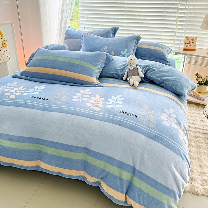 91家纺网 家纺一手货源 找家纺 丫丫家纺 2024新款加厚保暖牛奶绒印花四件套 浮光叶影