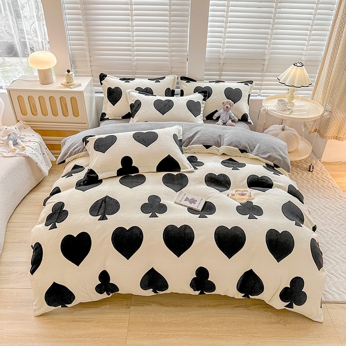 91家纺网 家纺一手货源 找家纺 卡普二店 2024新款牛奶绒印花四件套 慕斯