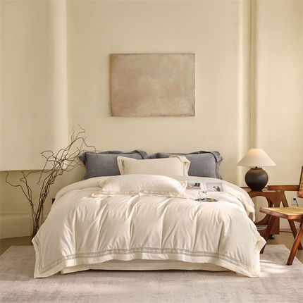 91家纺网 家纺一手货源 找家纺 榻尚家居 2024新款加厚婴肤牛奶绒四件套-云梦 云梦-白