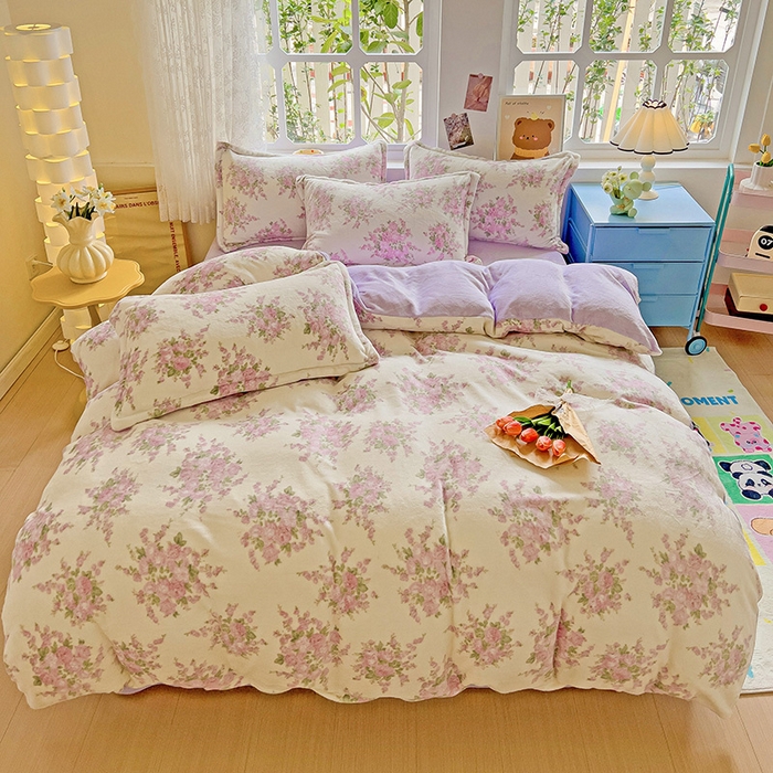 91家纺网 家纺一手货源 找家纺 卡普二店 2024新款牛奶绒印花单被套 欧风花影