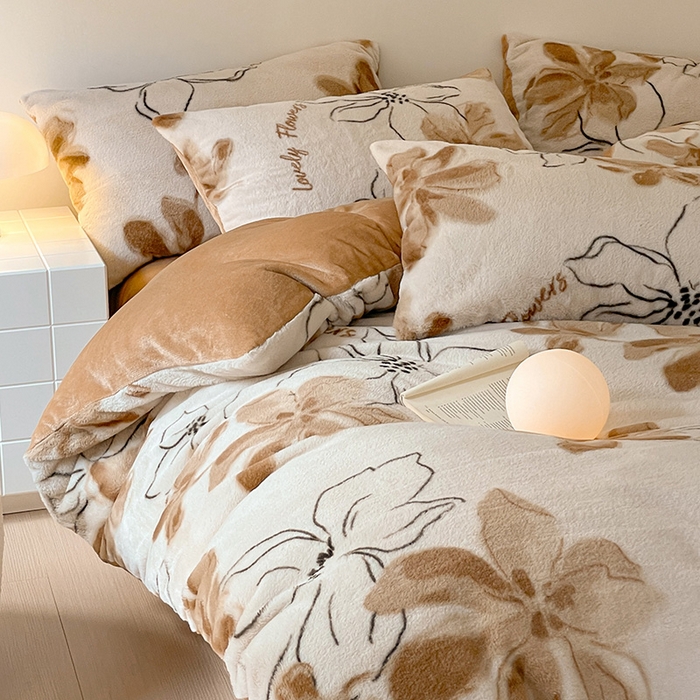 91家纺网 家纺一手货源 找家纺 安哆啦家纺 2024新款ins风高克重兔毛绒四件套 空谷幽兰