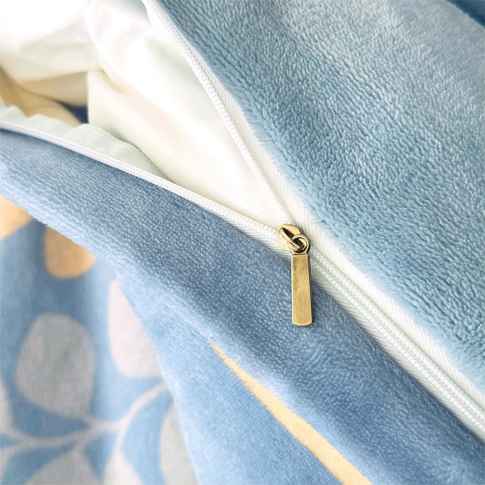 91家纺网 家纺一手货源 找家纺 丫丫家纺 2024新款加厚保暖牛奶绒印花四件套 浮光叶影