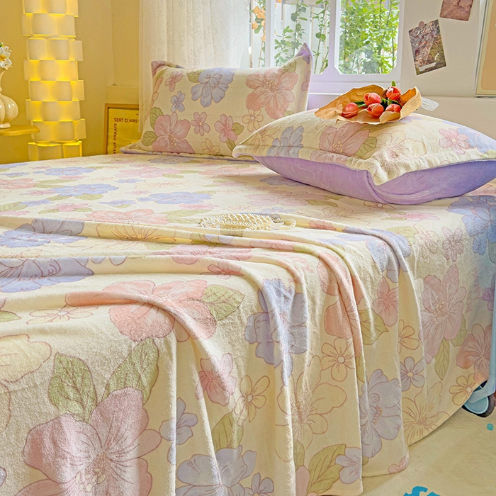 91家纺网 家纺一手货源 找家纺 卡普二店 2024新款牛奶绒印花单床单 花开物语