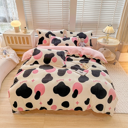 91家纺网 家纺一手货源 找家纺 （总）卡普二店 2025新款牛奶绒印花四件套