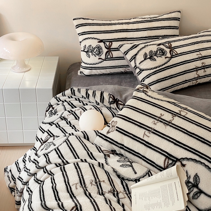 91家纺网 家纺一手货源 找家纺 安哆啦家纺 2024新款ins风高克重兔毛绒四件套 花意浓