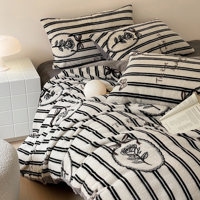 91家纺网 家纺一手货源 找家纺 安哆啦家纺 2024新款ins风高克重兔毛绒四件套 花意浓