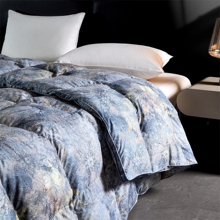 91家纺网 家纺一手货源 找家纺 静若居羽绒被壳 2024羽绒被壳印花糯棉静音软糯面料羽绒被壳厂家直销 墨影