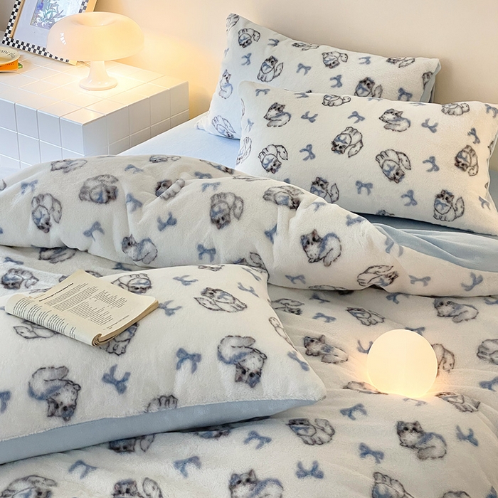 91家纺网 家纺一手货源 找家纺 安哆啦家纺 2024新款ins风高克重兔毛绒四件套 精致猫