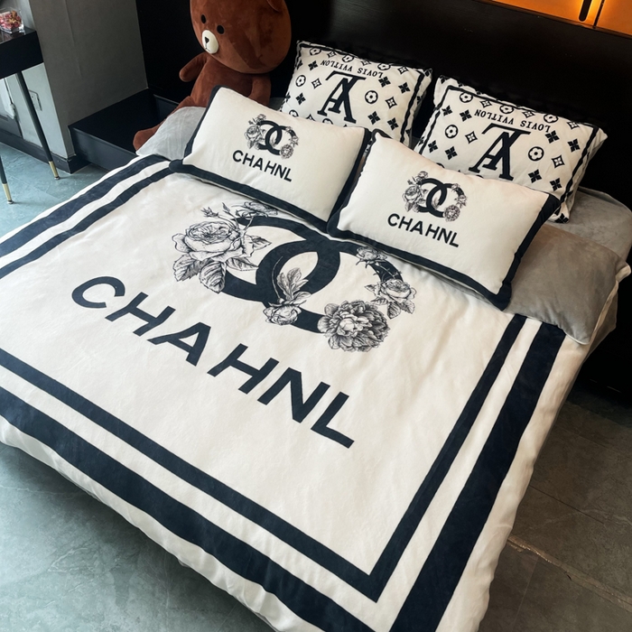 91家纺网 家纺一手货源 找家纺 花沐家居 2024牛奶绒印花四件套白香