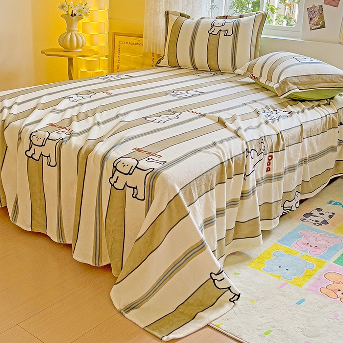 91家纺网 家纺一手货源 找家纺 卡普二店 2024新款牛奶绒印花单床单 呆萌狗狗