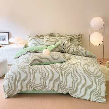 91家纺网 家纺一手货源 找家纺 安哆啦家纺 2024新款ins风高克重兔毛绒四件套 绿意