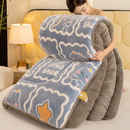 91家纺网 家纺一手货源 找家纺 2025新款直播雪花绒冬被法莱绒羊羔绒牛奶绒被子被芯 恐龙宝贝