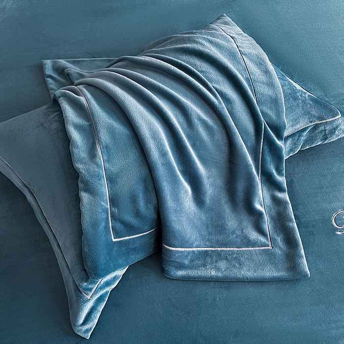 91家纺网 家纺一手货源 找家纺 2025新款A类牛奶绒刺绣床笠-森迪 森迪-天空蓝