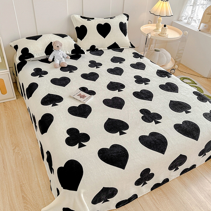 91家纺网 家纺一手货源 找家纺 卡普二店 2024新款牛奶绒印花单床单 慕斯