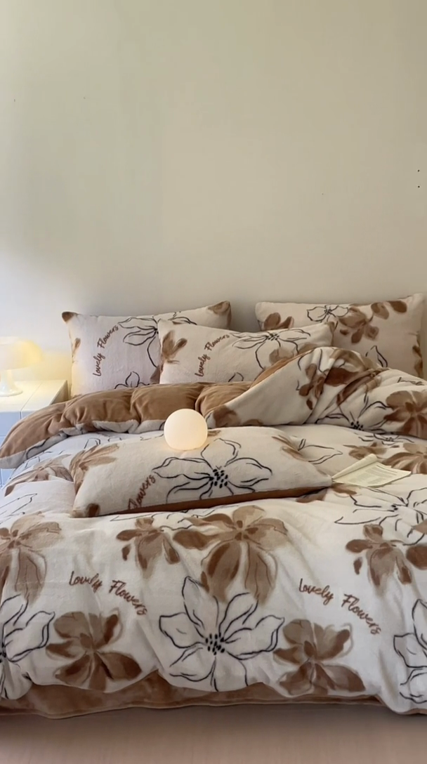 91家纺网 家纺一手货源 找家纺 安哆啦家纺 2024新款ins风高克重兔毛绒四件套 空谷幽兰