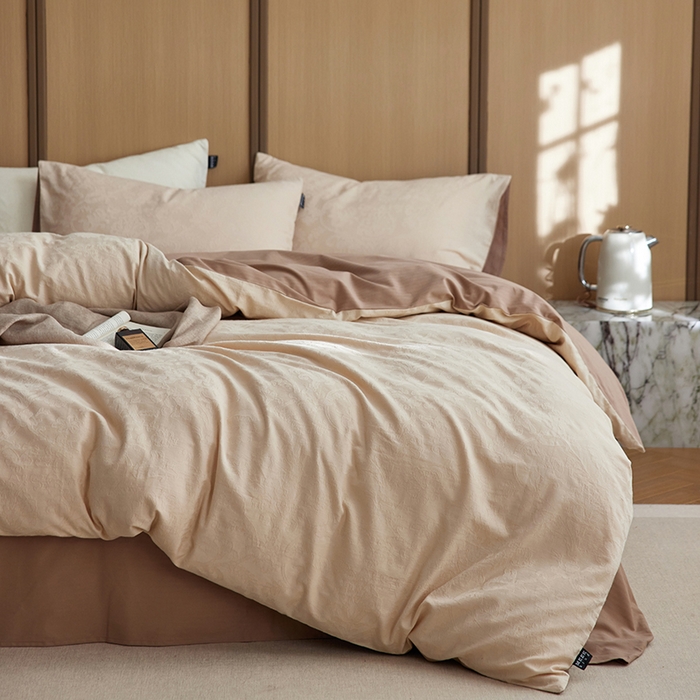 91家纺网 家纺一手货源 找家纺 2024新款提花大雁纹糯感全棉磨毛四件套（欧式茛苕纹） 茛苕纹-暖米咖