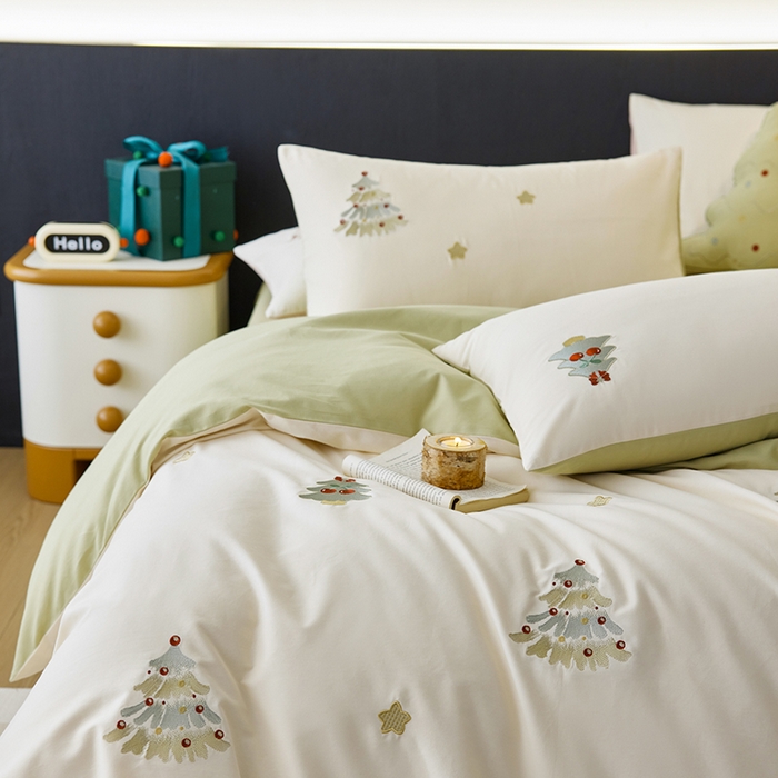 91家纺网 家纺一手货源 找家纺 2024新款60s全棉磨毛绣花四件套（元气卡通系） 冬日礼物-绿