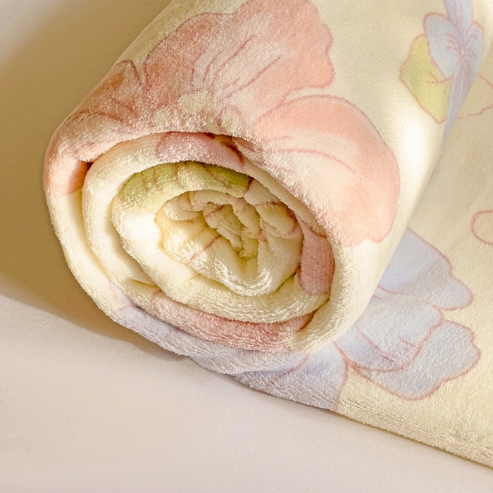 91家纺网 家纺一手货源 找家纺 卡普二店 2024新款牛奶绒印花单床单 花开物语