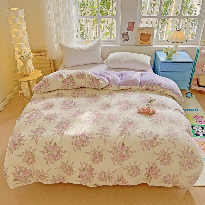 91家纺网 家纺一手货源 找家纺 卡普二店 2024新款牛奶绒印花单被套 欧风花影