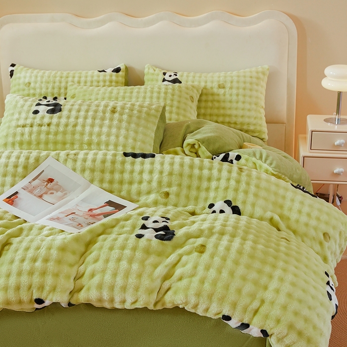 91家纺网 家纺一手货源 找家纺 巧格家纺 2025新款A类加厚泡泡牛奶绒印花工艺立体泡泡四件套（买家秀联系商家） 墨蝶翩斑