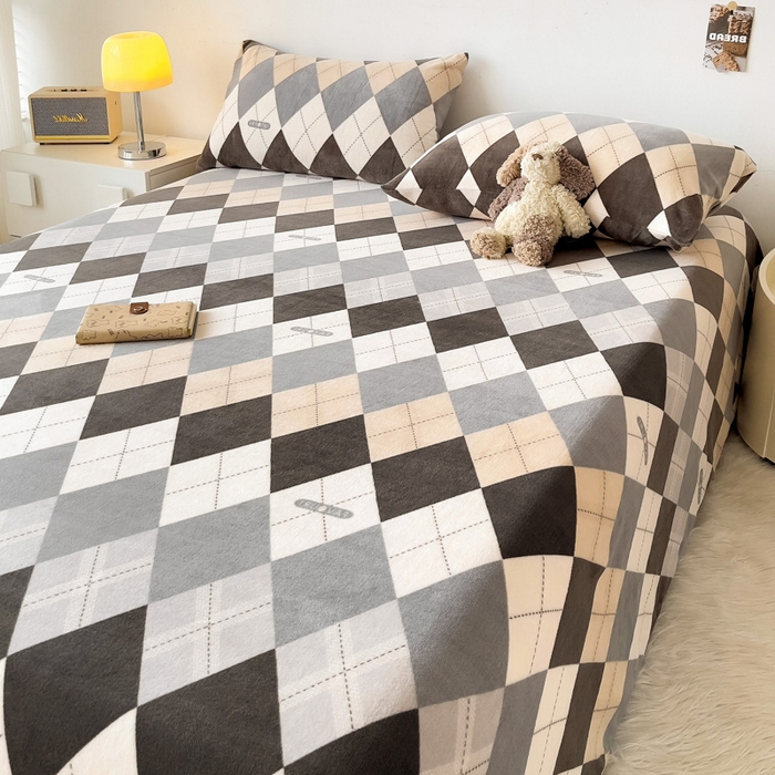 91家纺网 家纺一手货源 找家纺 艾橙家纺 2024新款A类加厚牛奶绒印花床单 极简生活