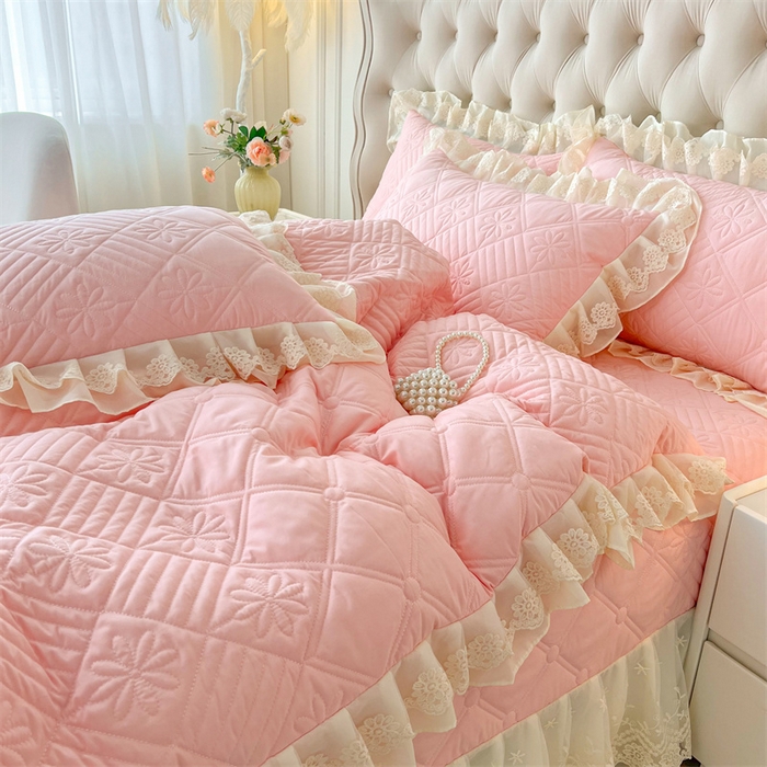 91家纺网 家纺一手货源 找家纺 虹星家纺 2024新款A类水洗棉夹棉床盖四件套 花黛-仙女粉