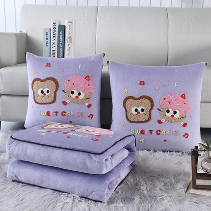 91家纺网 家纺一手货源 找家纺 （总）素玖抱枕被 2024新款牛奶绒亲肤刺绣抱枕被-甜崽派对