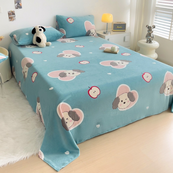 91家纺网 家纺一手货源 找家纺 艾橙家纺 2024新款A类加厚牛奶绒印花床单 呆萌狗