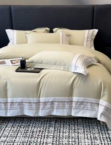 91家纺网 家纺一手货源 找家纺 丞音 2024新款超柔A类100支超细旦长绒棉磨毛刺绣四件套秋冬加厚纯棉全棉绣花床上用品 瑞恩-曙光金