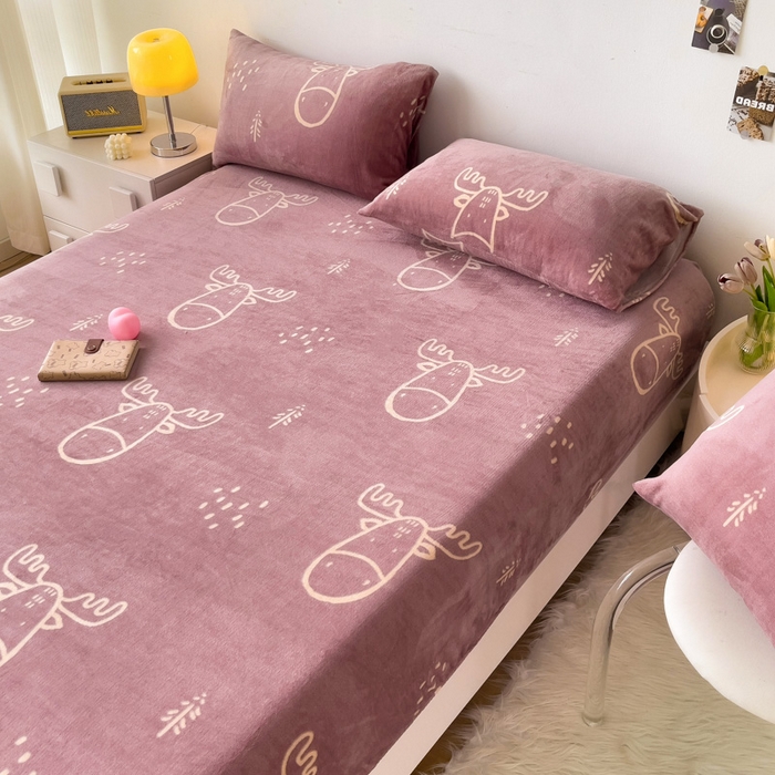 91家纺网 家纺一手货源 找家纺 艾橙家纺 2024新款A类加厚牛奶绒印花床笠 北欧生活